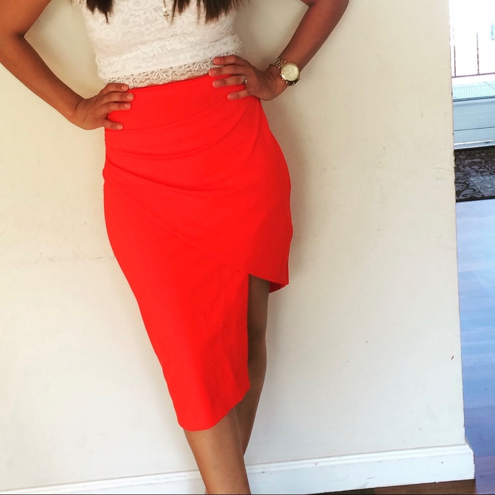 Asymmetrical Bebe skirt size 2